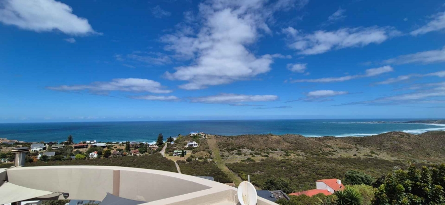 6 Bedroom Property for Sale in Brenton On Sea Western Cape
